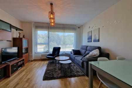דירות לאנס Apartamento Con Piscina מראה חיצוני תמונה